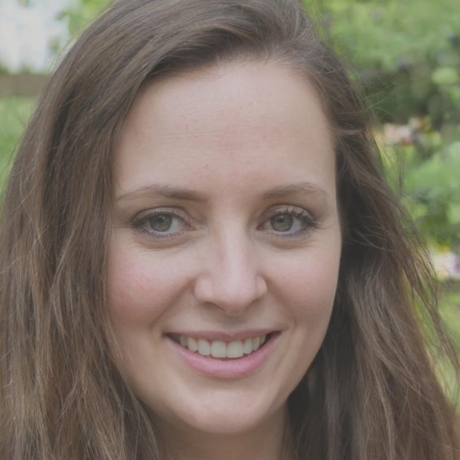 Marie Dubois, Directrice administrative